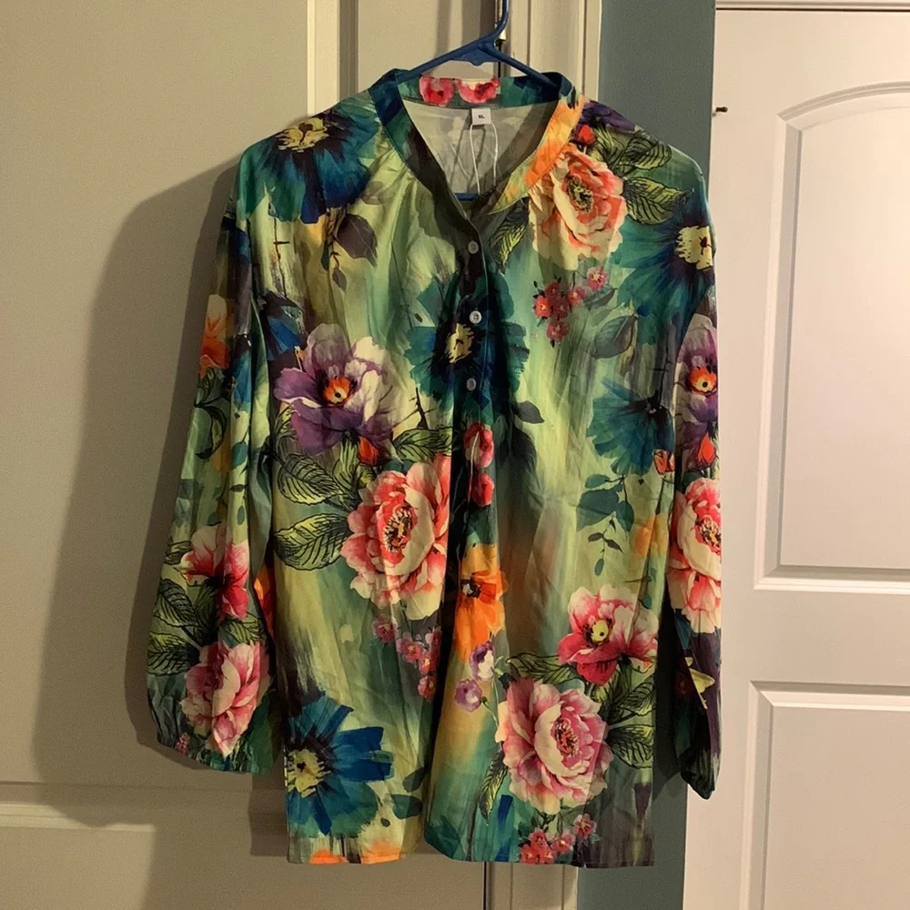 X large button down blouse - Picture 1 of 4